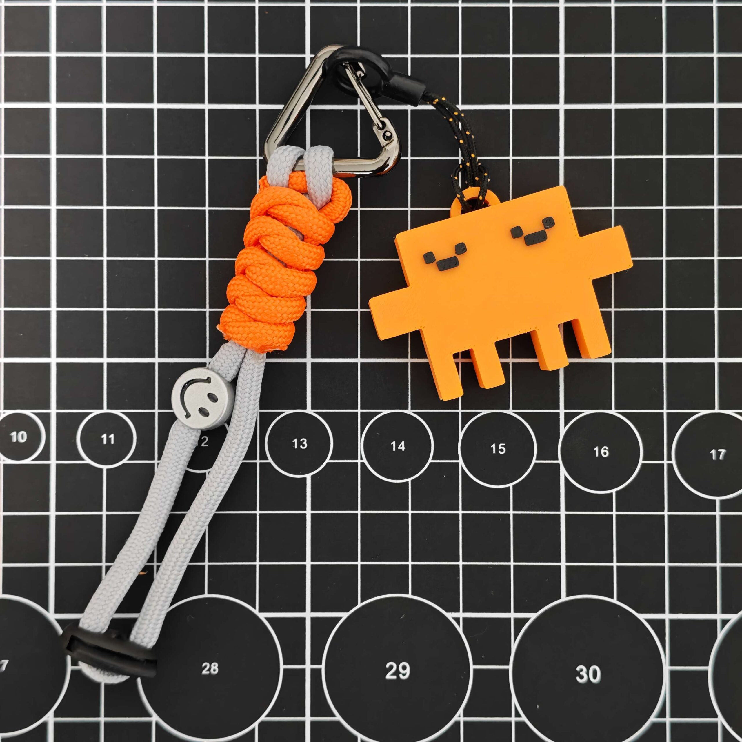 Clawd Keychain Smile